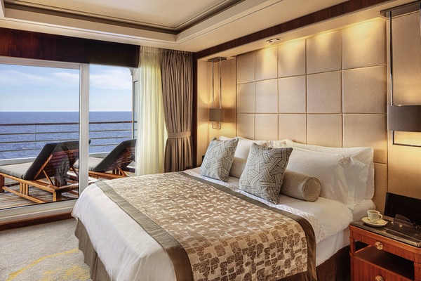 Crystal Cruises, Crystal Symphony Crystal Penthouse Suite 2.jpg